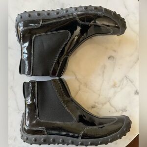 Cole Haan Nike Lab g-series waterproof black patent leather rain booties. Sz 5